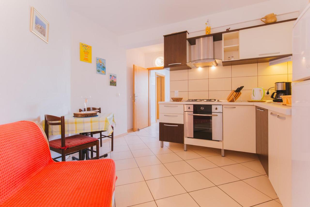 Apartmani Villa Marija أوميس المظهر الخارجي الصورة