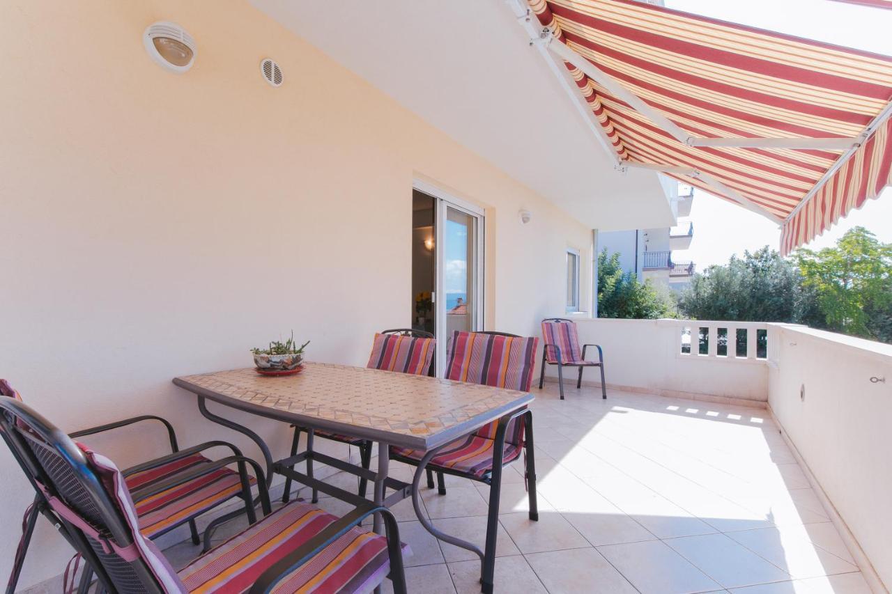 Apartmani Villa Marija أوميس المظهر الخارجي الصورة
