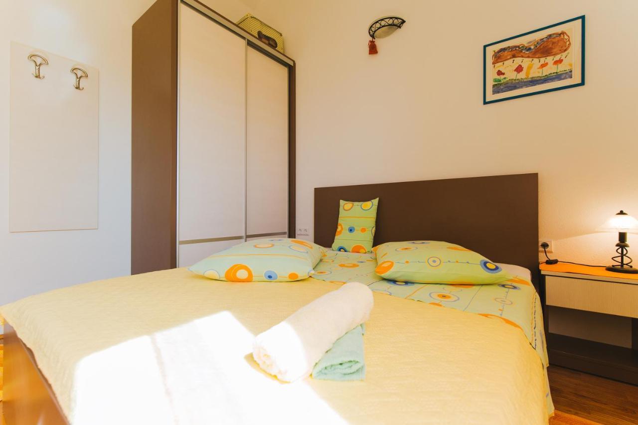 Apartmani Villa Marija أوميس المظهر الخارجي الصورة